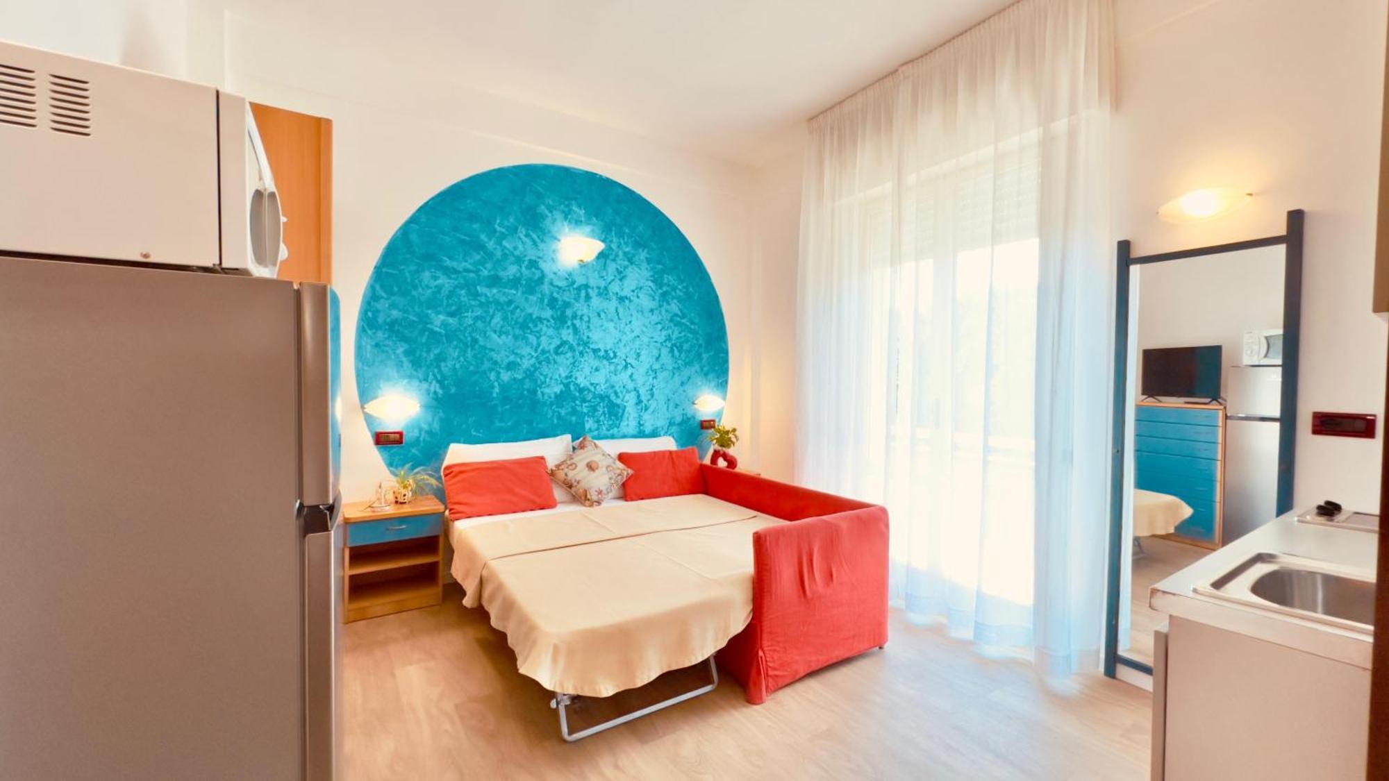 Residence & Suites ベラーリア・イジェア・マリーナ エクステリア 写真